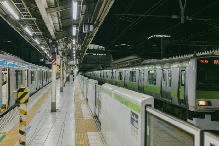 Bus und Bahn in Japan JapanTravel