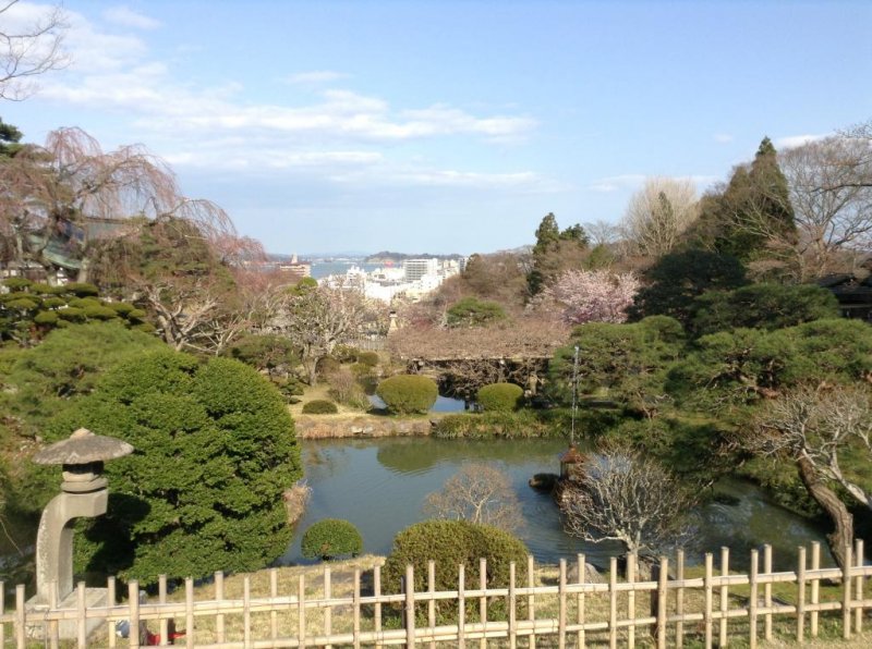 Miyagi - Top 10 Attraktionen 6 Der Garten des Shiogama Schreins in Miyagi.