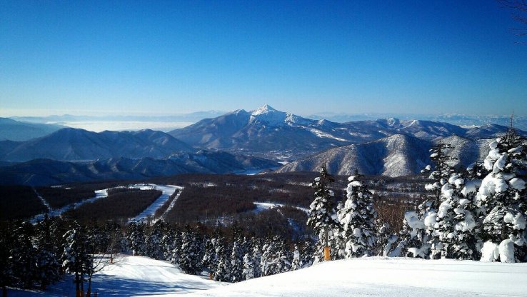 Fukushima - Top 10 Attraktionen 4 Die beeindruckende Bandai-Azuma Skyline in Fukushima.