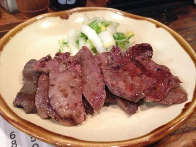 Gyutan - gegrillte Rinderzunge ist die Spezialität von Sendai in Miyagi.