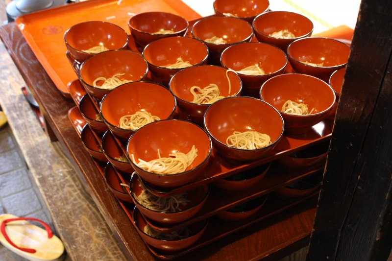 Iwate - Top 10 Attraktionen 10 Wanko Soba Nudeln.