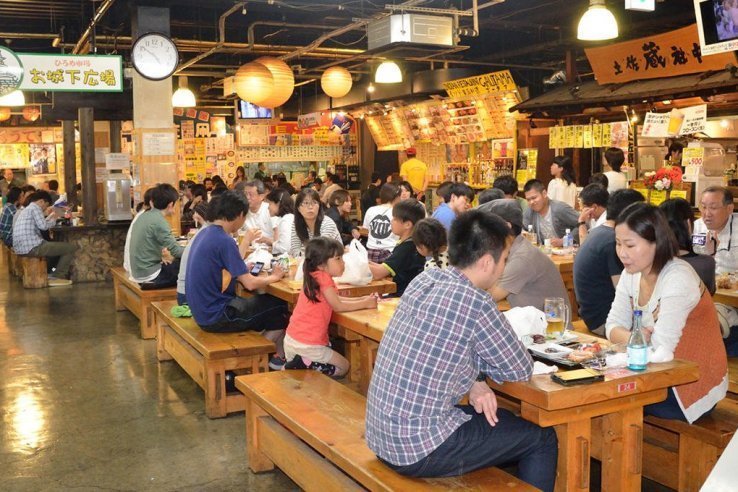 Kochi - Top 10 Attraktionen 2 Der Hirome Markt bietet kulinarische Highlights und wird vor allem von Einheimischen besucht.