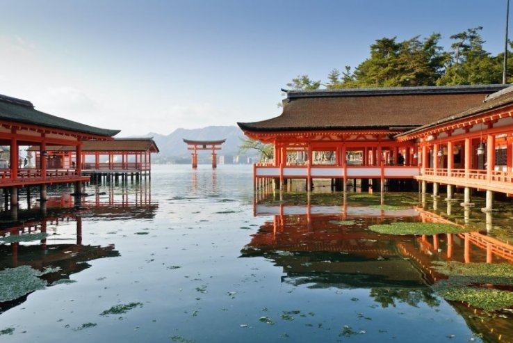 Hiroshima - Top 10 Attraktionen 6 Der schwimmende Schrein auf der Insel Miyajima.