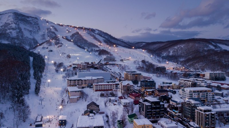 Hokkaido - Top 10 Attraktionen 10 Niseko ist ein Paradies für Wintersportler*innen.