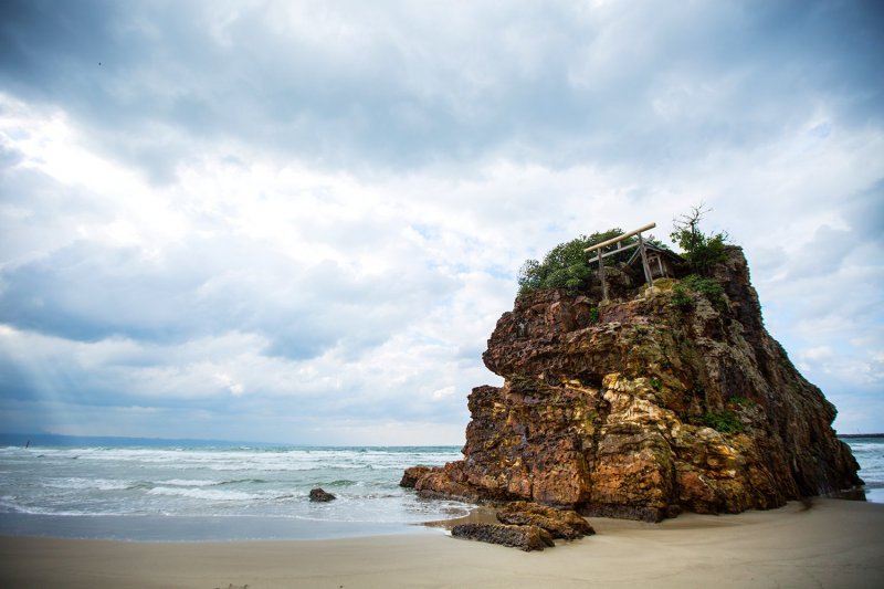 Shimane - Top 10 Attraktionen 8 Der malerische Inasanohama Strand.