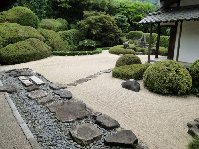 Zen Garten im Raikyuji Tempel in Okayama.