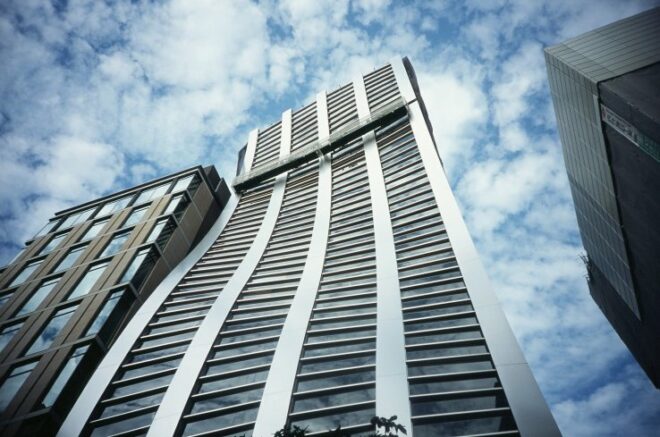Architektur in Ginza 2 Geschwungene Silhouette